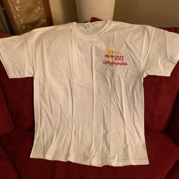 Other - In-and -out burgers shirt